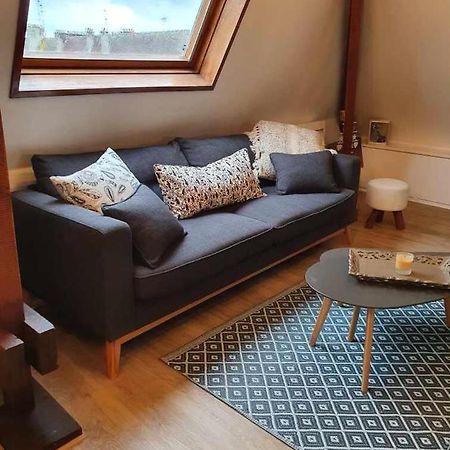 Bel Appartement Ensoleille En Ville Pont-Évêque Exteriör bild